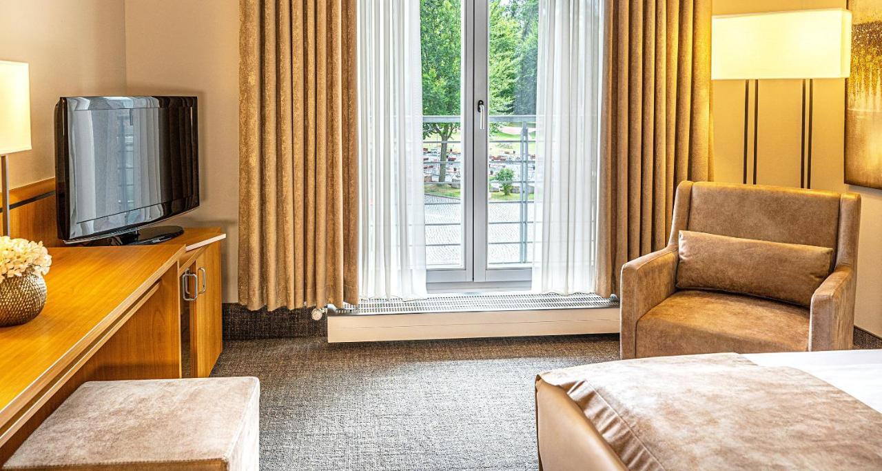 Victor'S Residenz-Hotel Teistungenburg Esterno foto